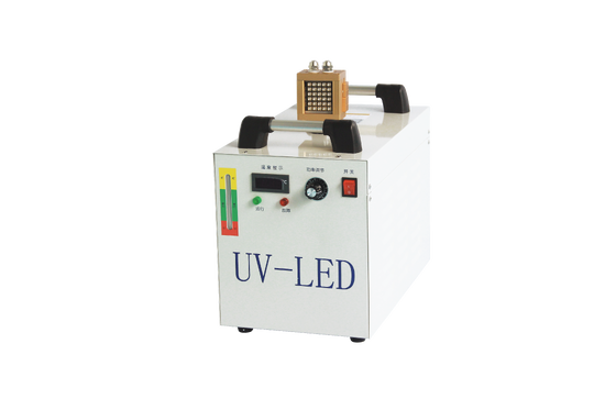 Luz LED UV compacta y de alta intensidad para sistemas de distribución automáticos