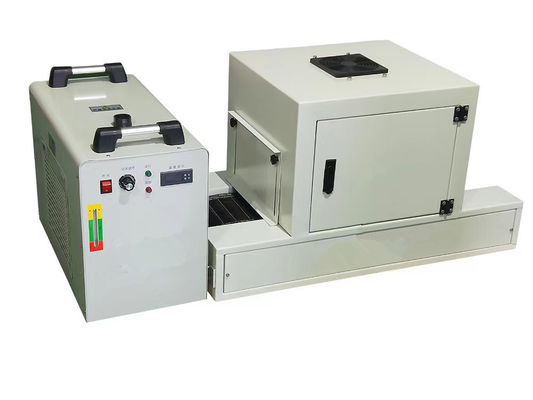 Tipo sistemas de transportador de curado ULTRAVIOLETA 1500W del escritorio para la sequedad adhesiva ULTRAVIOLETA