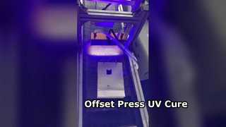 Ver demostración OEM del sistema de curado UV LED de 1200 W para prensa offset alimentada por hojas