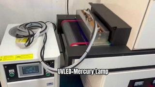 Una lámpara UVLED+dos de mercurio